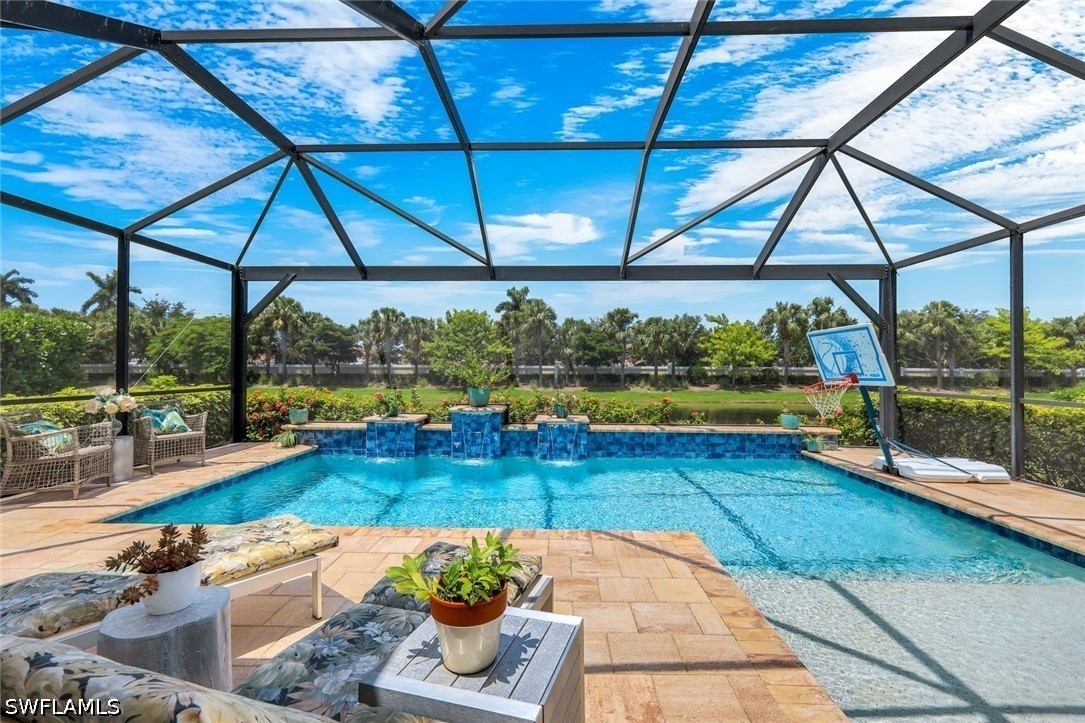 5 bed home in Naples