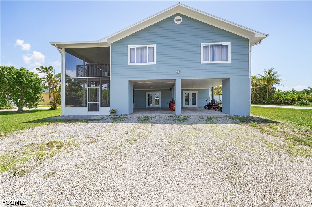 4 bed home in St James City