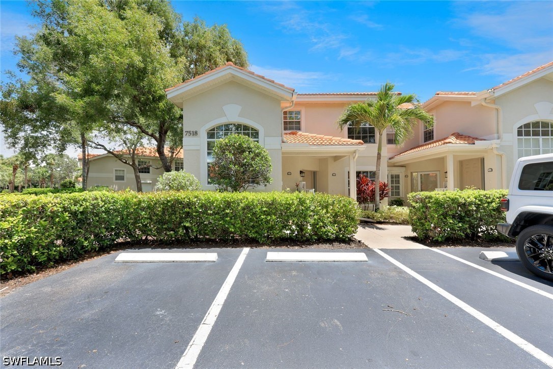 3 bed home in Naples