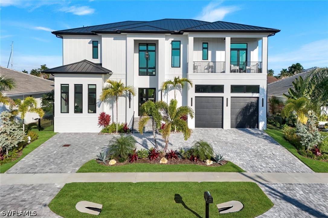 5 bed home in Marco Island