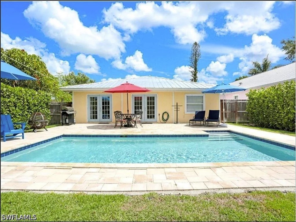 3 bed home in Naples