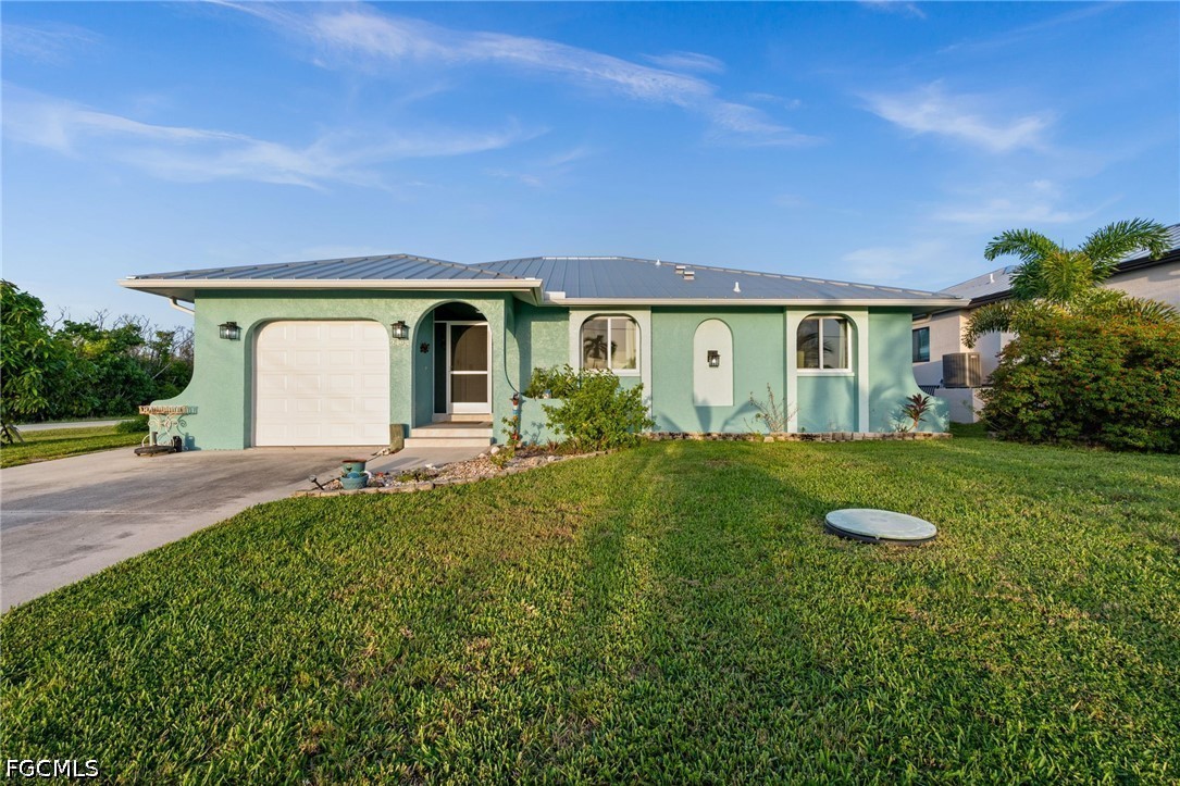 3 bed home in St James City