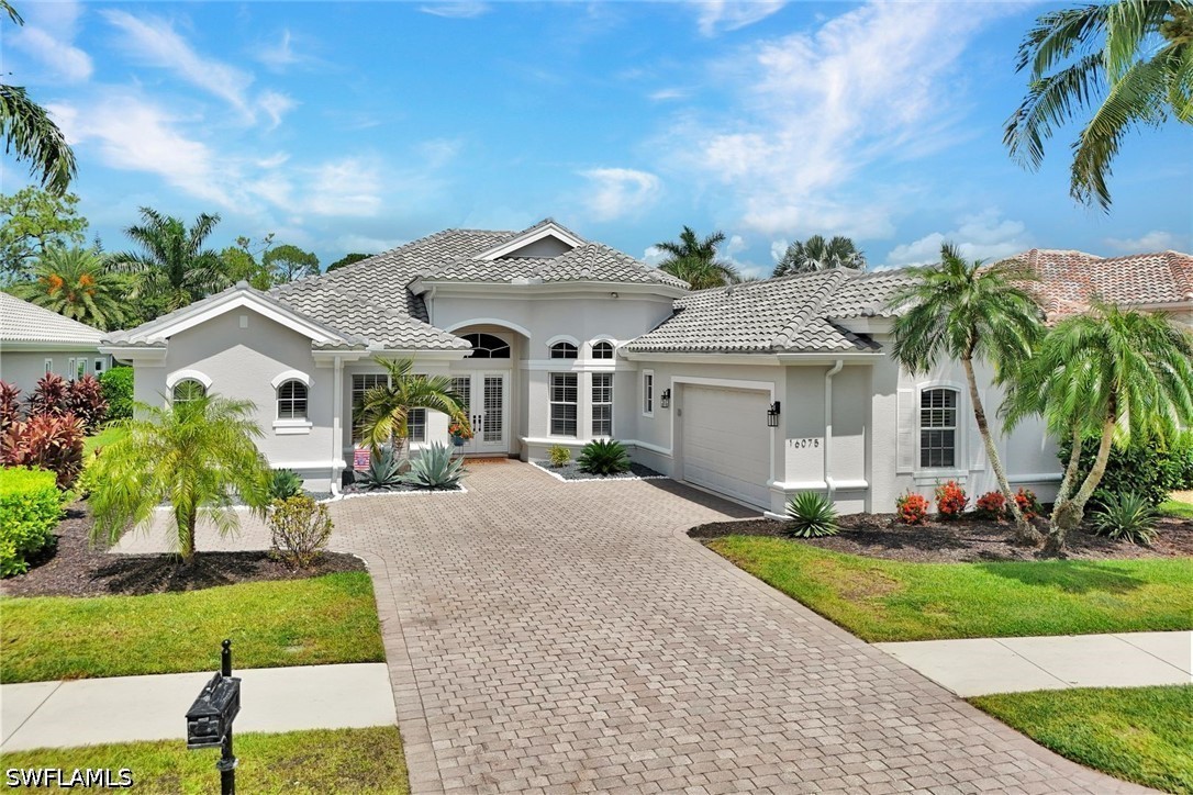 4 bed home in Naples