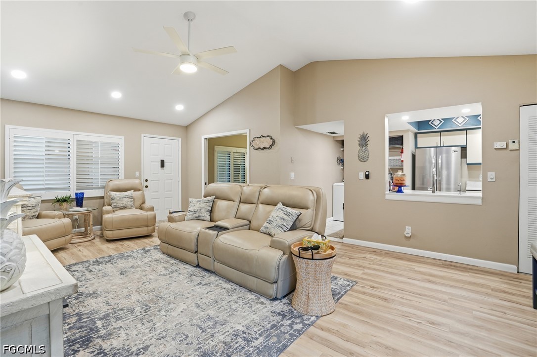 2 bed home in Fort Myers