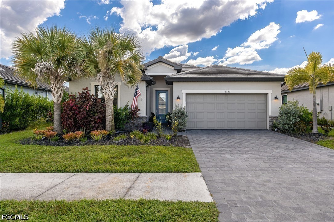 4 bed home in Fort Myers