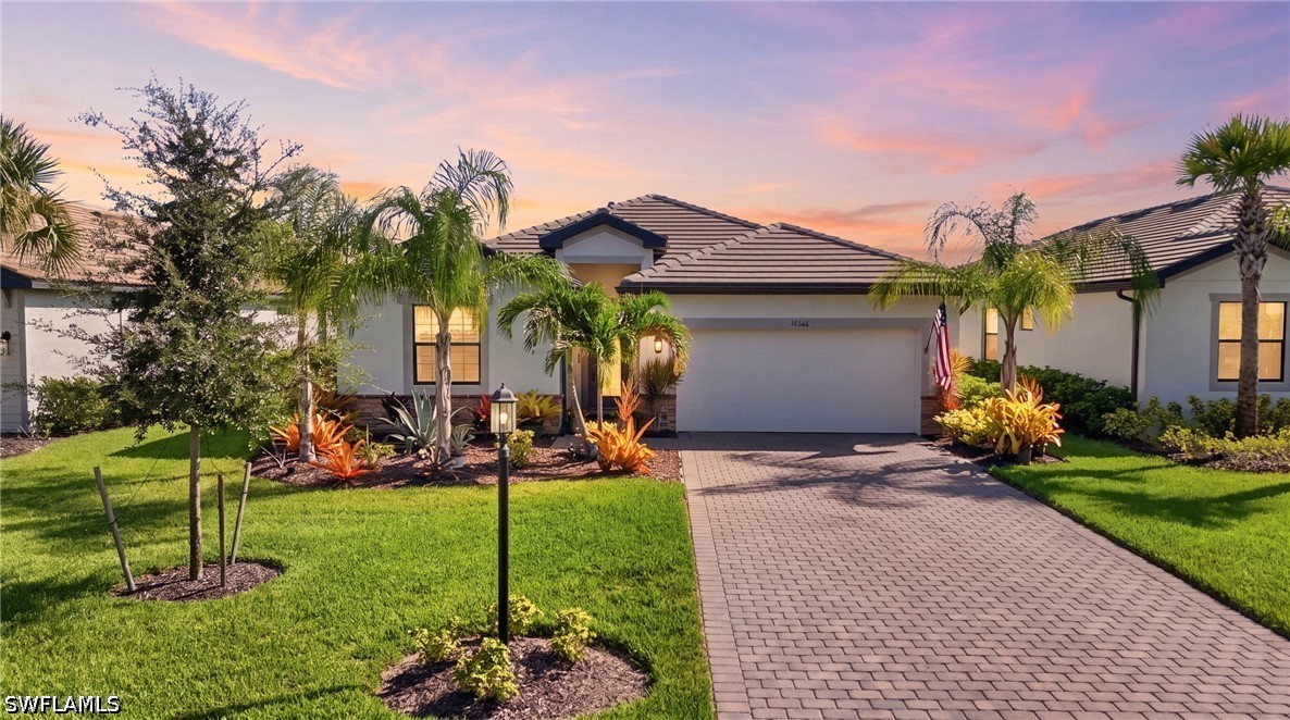 4 bed home in Estero