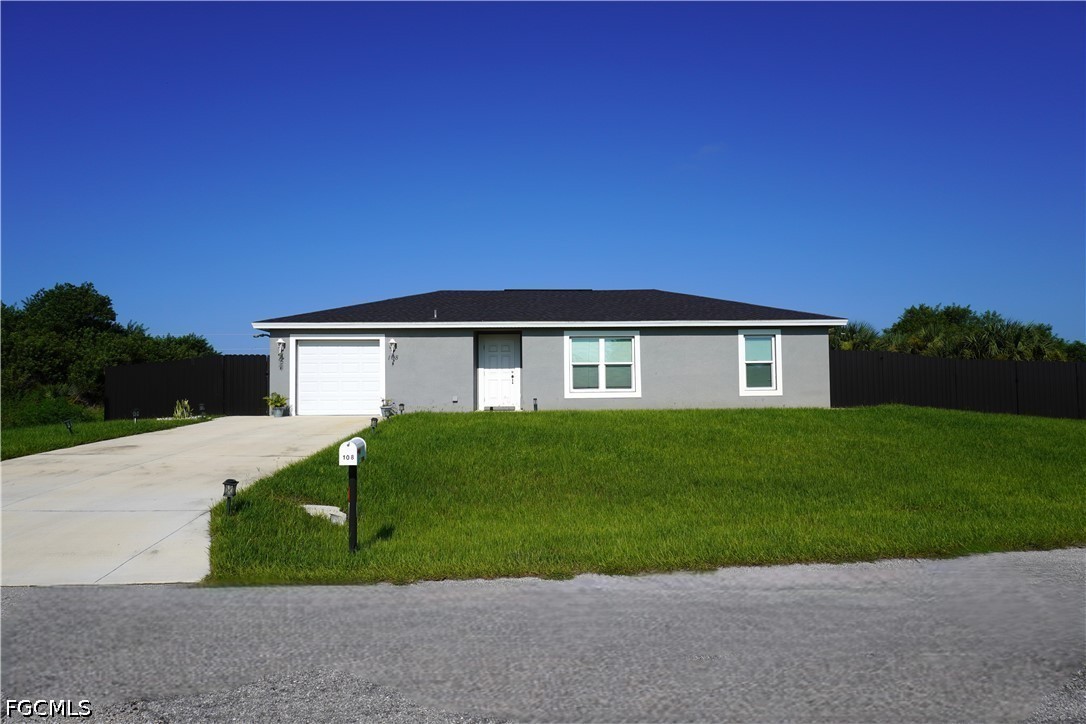 3 bed home in Labelle