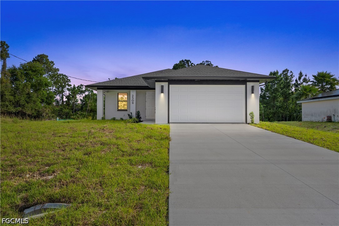 3 bed home in Lehigh Acres