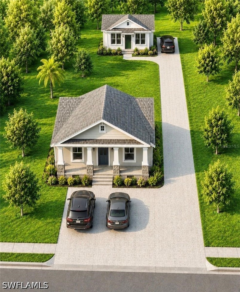 5 bed home in Lehigh Acres