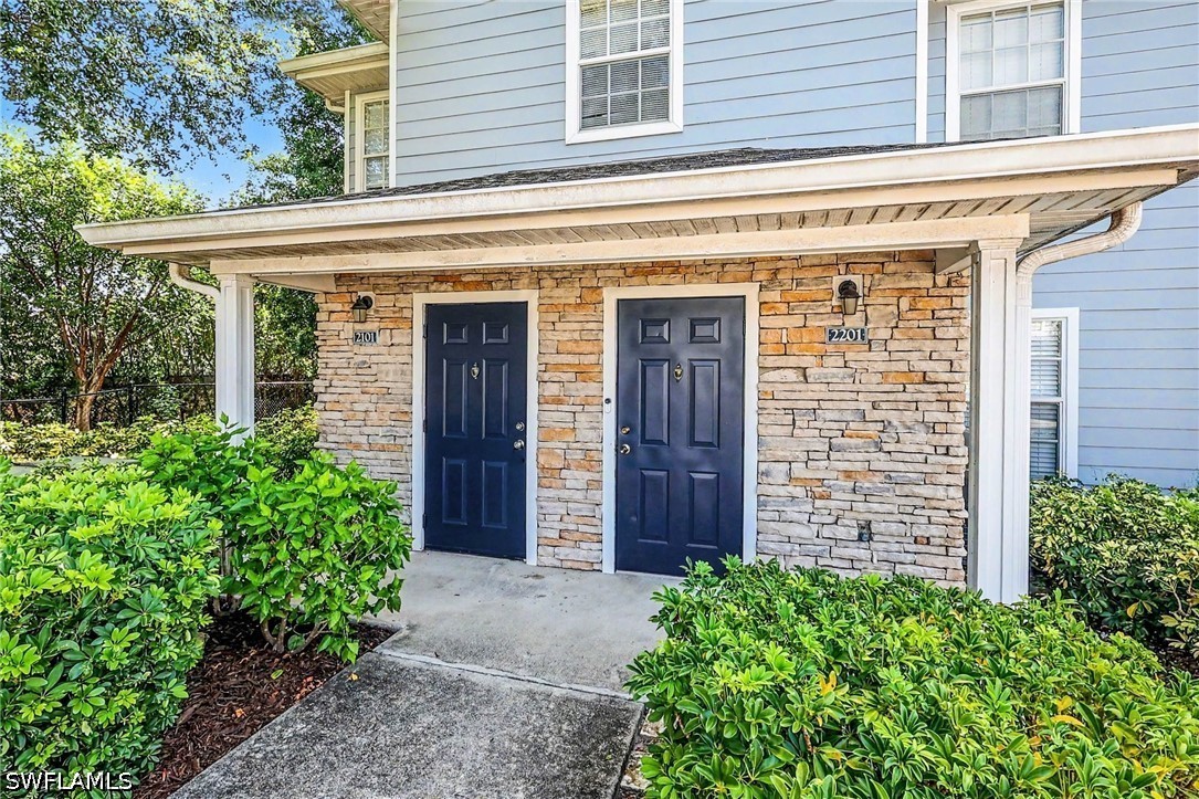 1 bed home in Naples