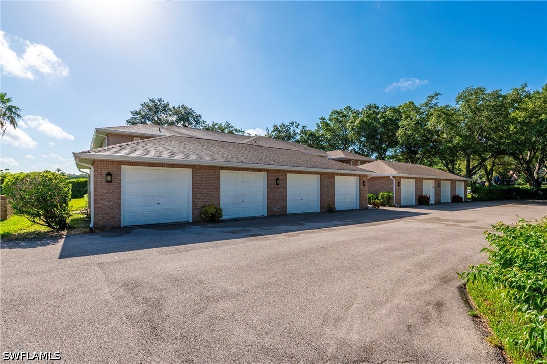 2 bed home in Naples