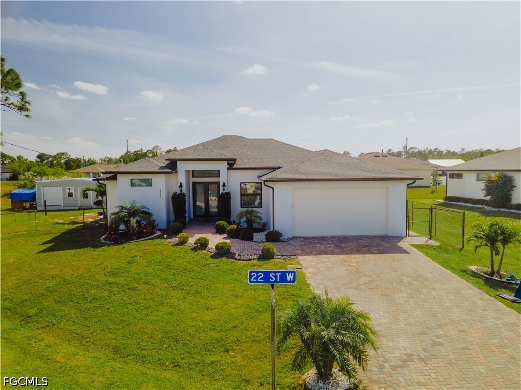 3 bed home in Lehigh Acres
