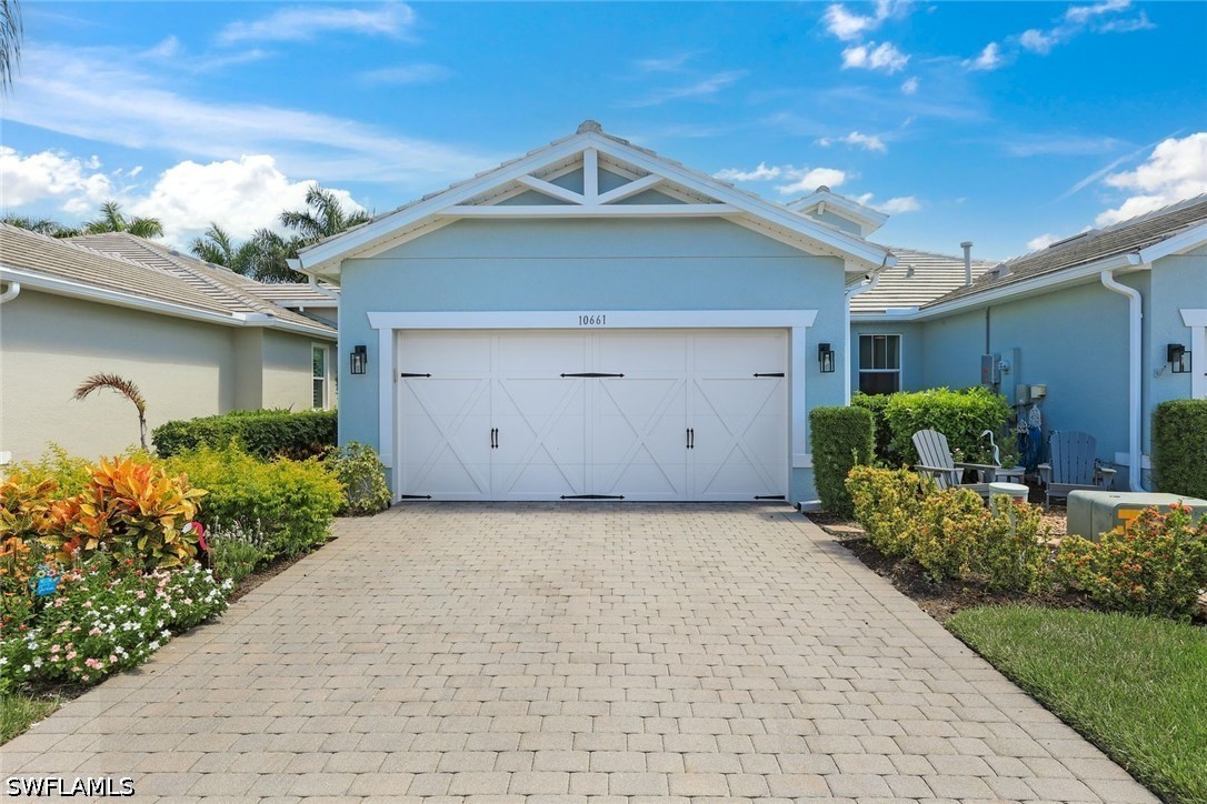 2 bed home in Estero