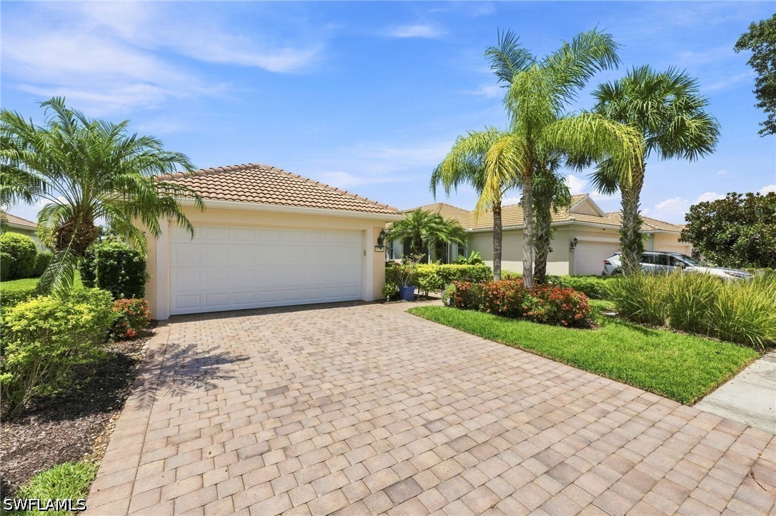 3 bed home in Naples