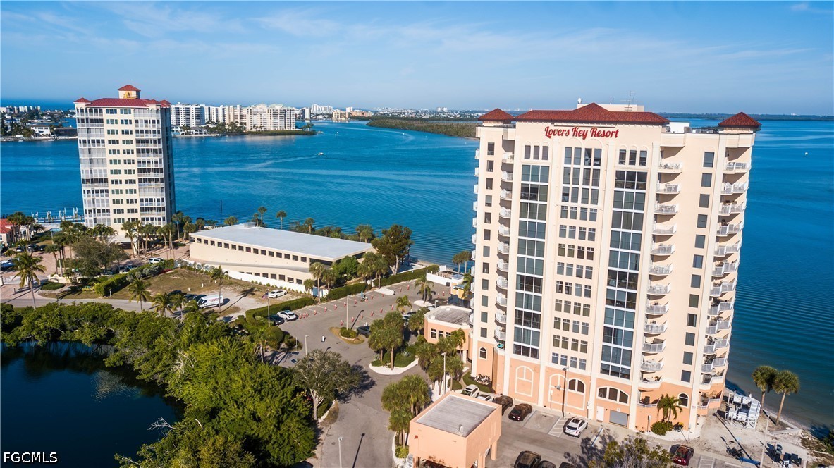1 bed home in Bonita Springs