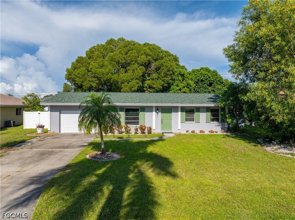2 bed home in Cape Coral
