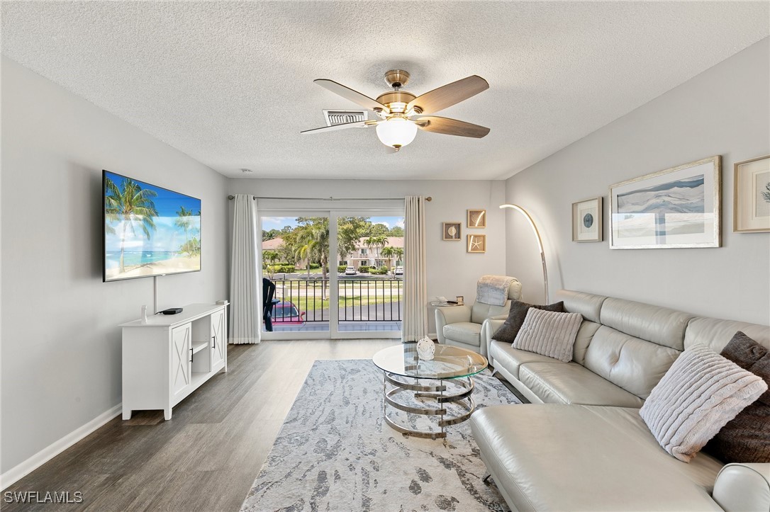 2 Bed Condominium for Sale in Naples, photo 2