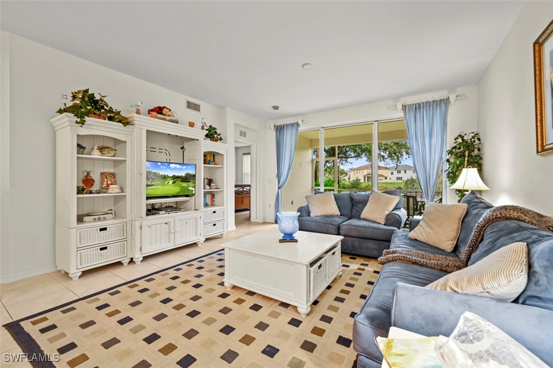2 Bed Waterfront Home for Sale in Garden Lakes, photo 2