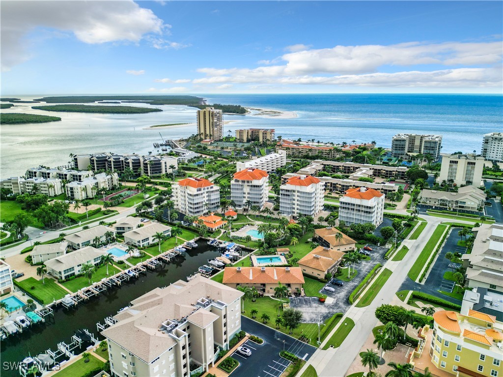 3 Bed Waterfront Home for Sale in Marco Island, photo 2