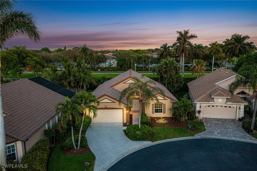 3 Bed Pool Home for Sale in Naples, photo 2