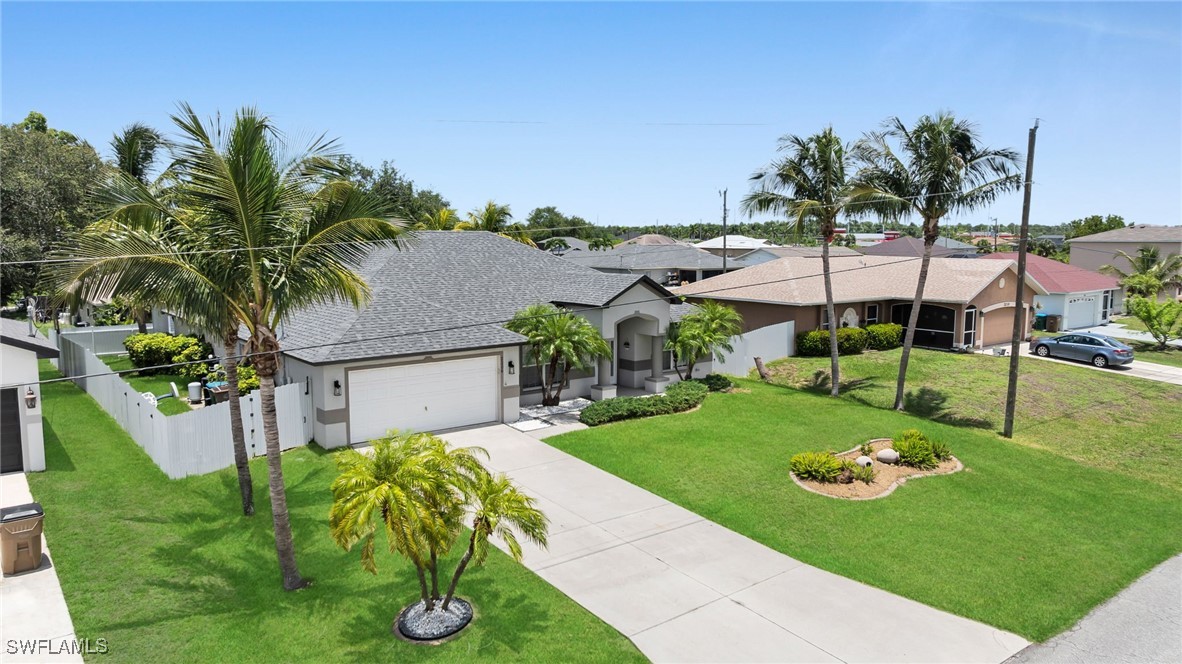 4 Bed Pool Home for Sale in Cape Coral, photo 2