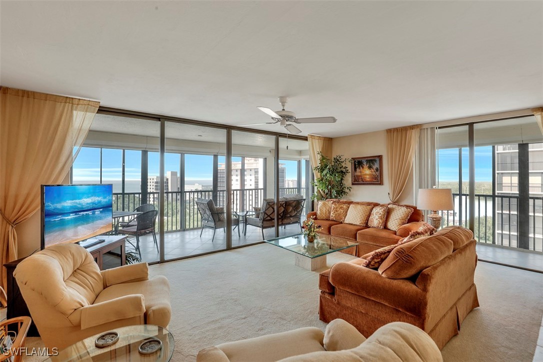 2 Bed Pool Home for Sale in Bonita Springs, photo 2