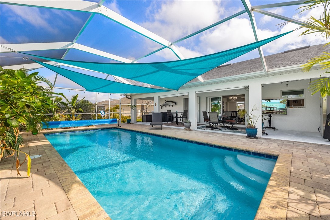 3 Bed Pool Home for Sale in Gator Circle, photo 2