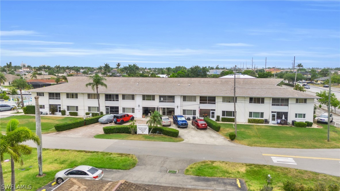 2 Bed Waterfront Home for Sale in Cape Coral, photo 2