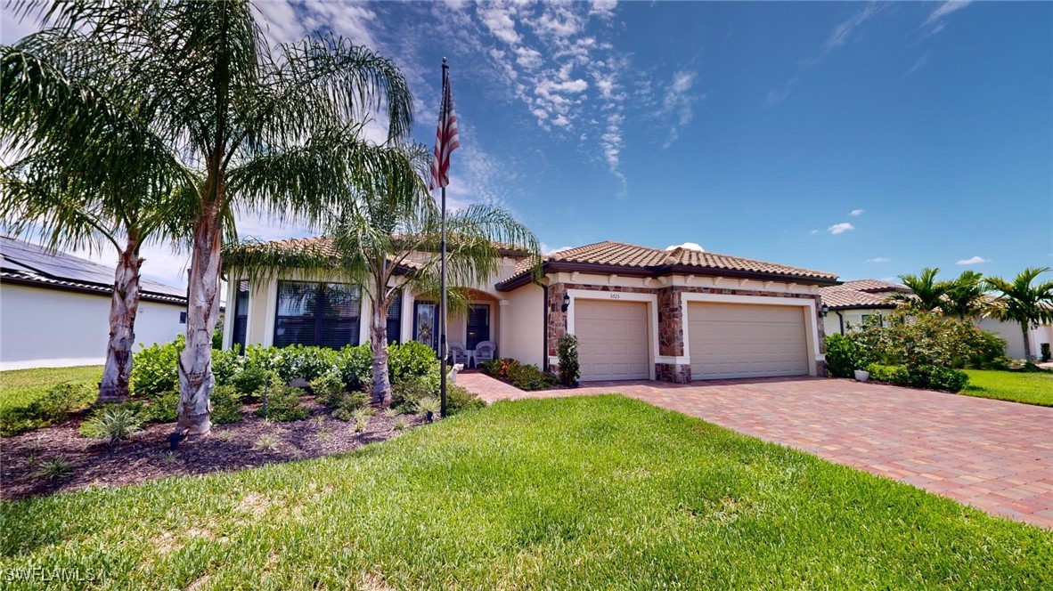 3 Bed Pool Home for Sale in Del Webb, photo 2