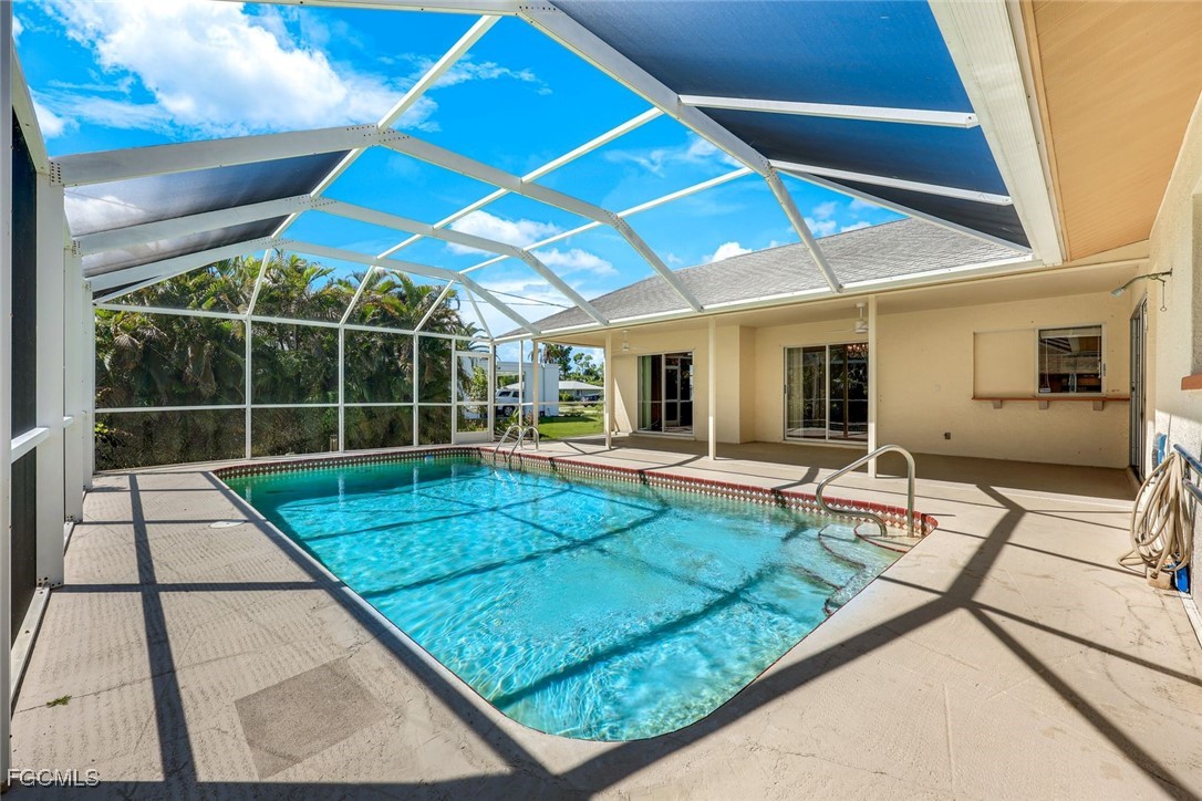 3 Bed Pool Home for Sale in San Carlos Park, photo 2