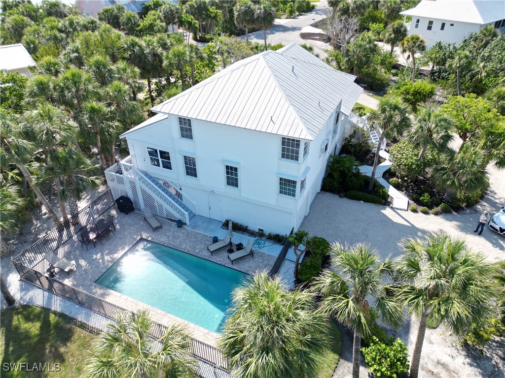 3 Bed Pool Home for Sale in Herons Landings I, photo 2