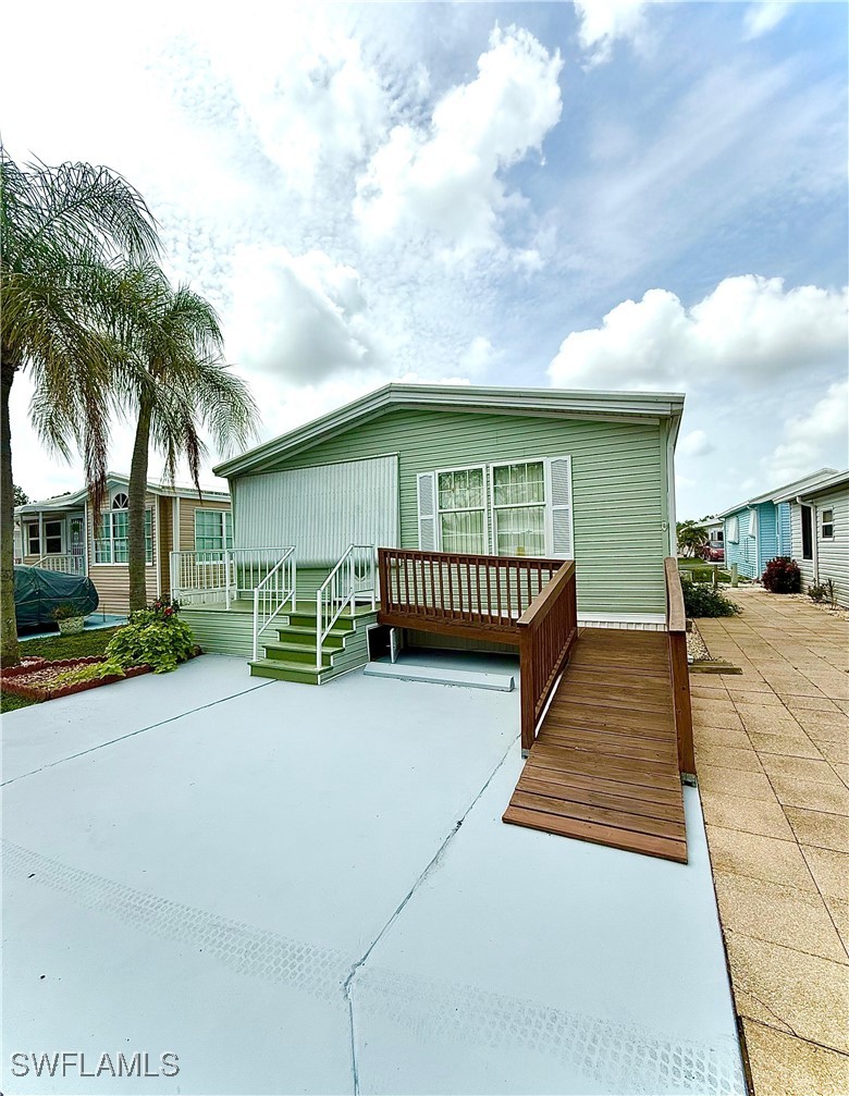 2 Bed ManufacturedHome for Sale in North Fort Myers, photo 2