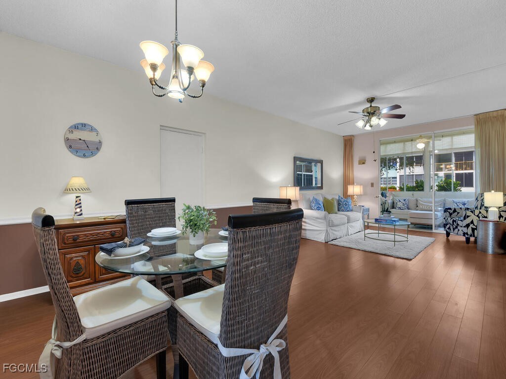 2 Bed Condominium for Sale in Cape Coral, photo 2