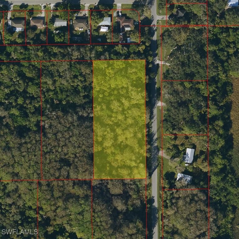 Residential for Sale in Acreage Header, photo 2
