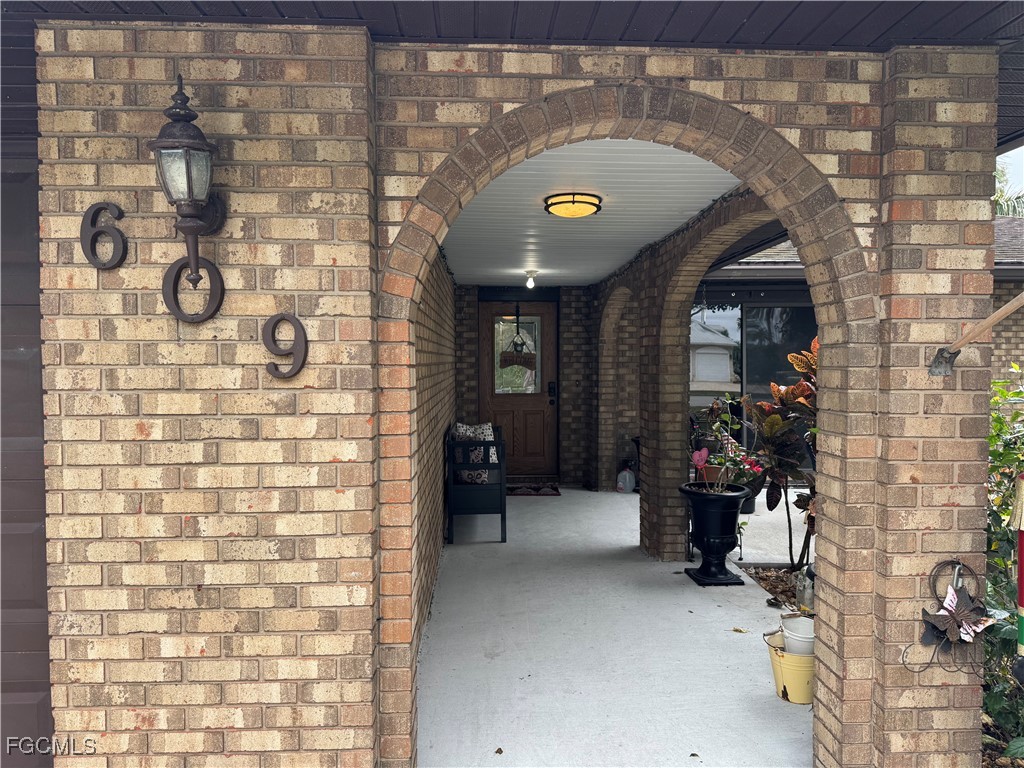 3 Bed SingleFamilyResidence for Sale in Clewiston, photo 2
