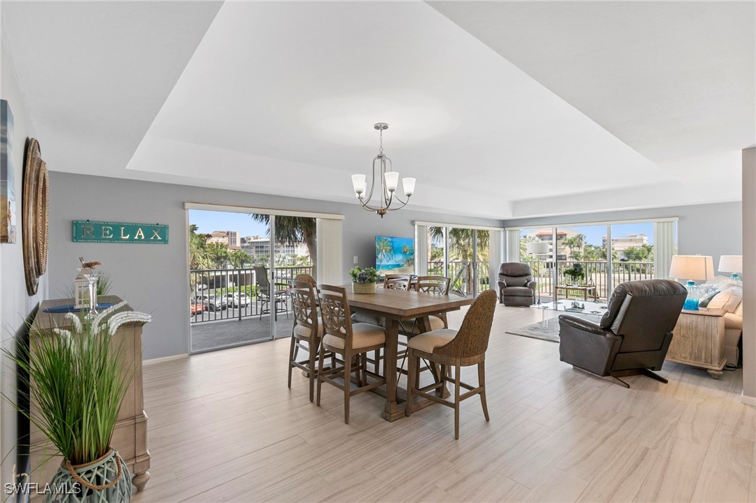 3 Bed Waterfront Home for Sale in Marco Island, photo 2