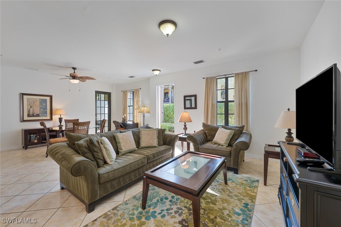 2 Bed Condominium for Sale in Ole, photo 2