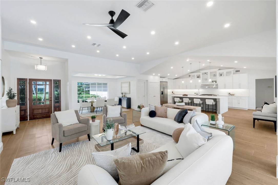 4 Bed Pool Home for Sale in Quail Creek, photo 2
