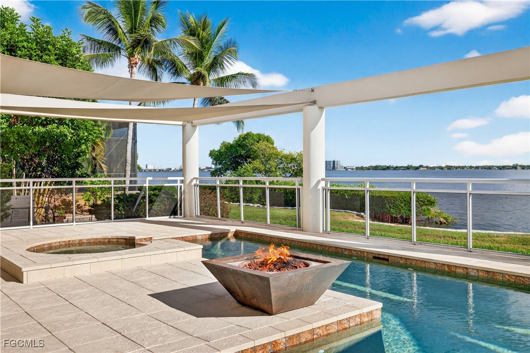 4 Bed Pool Home for Sale in North Fort Myers, photo 2