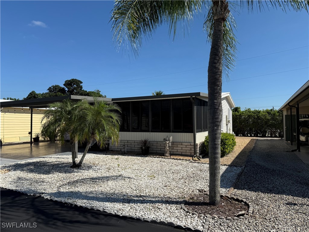 2 Bed ManufacturedHome for Sale in Naples, photo 2