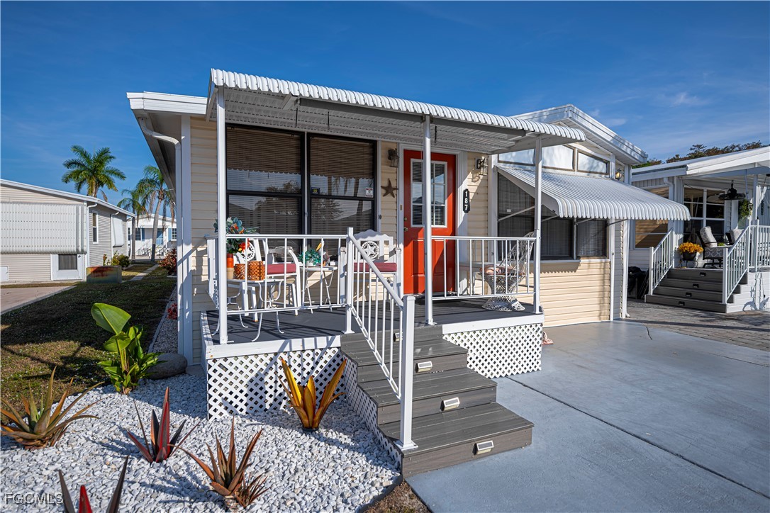 1 Bed ManufacturedHome for Sale in North Fort Myers, photo 2