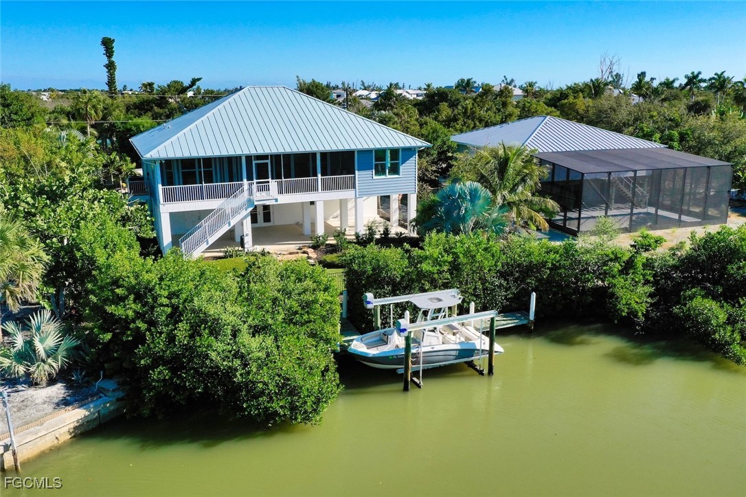 4 Bed Waterfront Home for Sale in Del Sega, photo 2