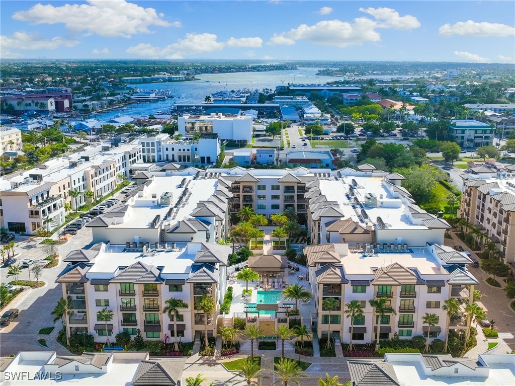 3 Bed Condominium for Sale in Naples, photo 2