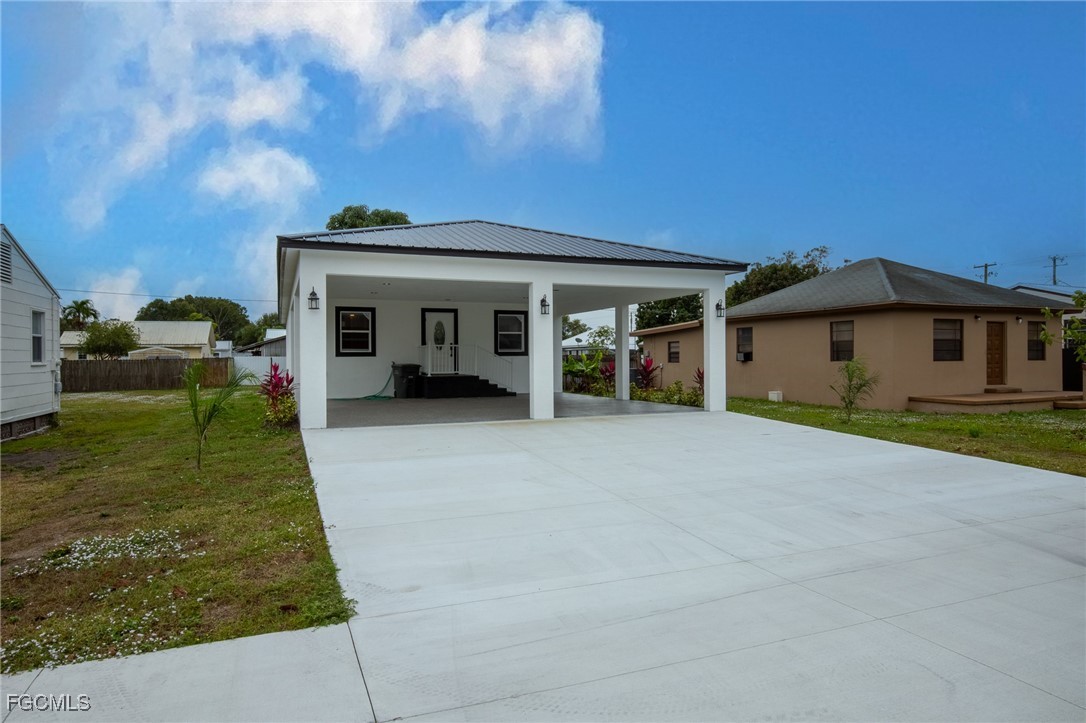 3 Bed SingleFamilyResidence for Sale in Clewiston, photo 2