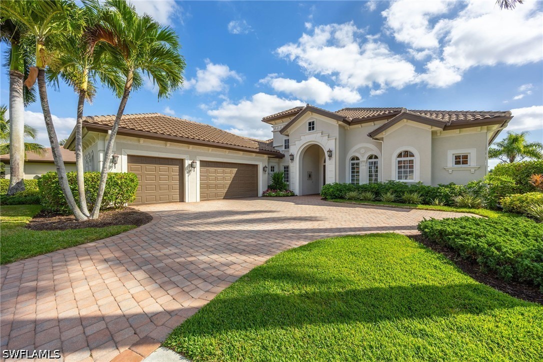 3 Bed Pool Home for Sale in Majors, photo 2