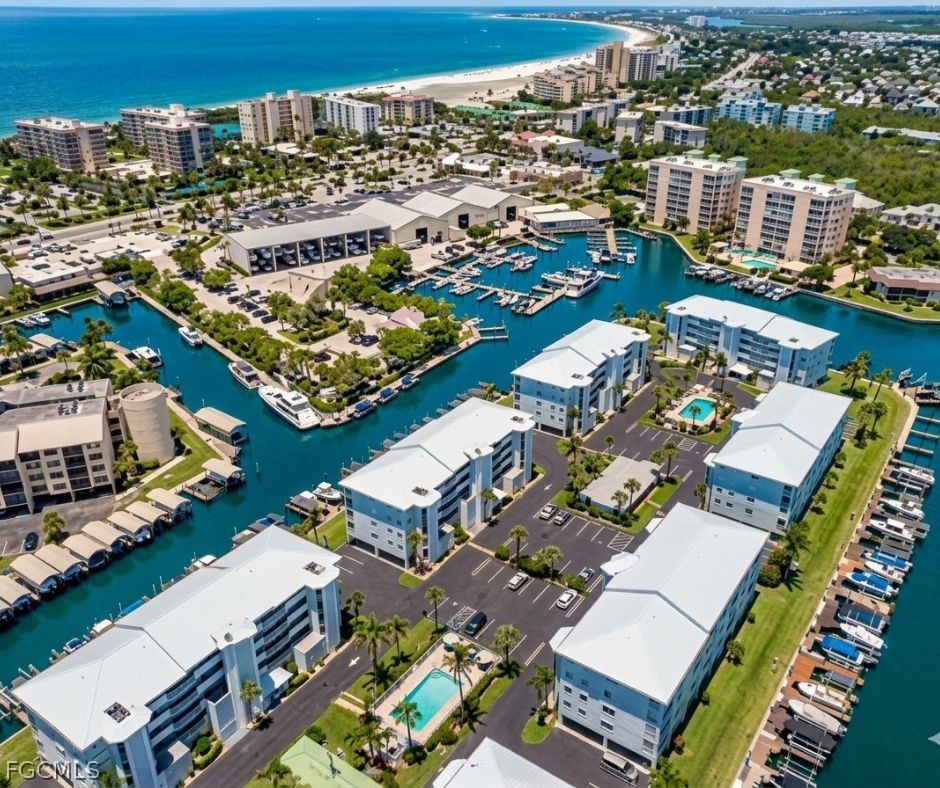 2 Bed Waterfront Home for Sale in Fort Myers Beach, photo 2