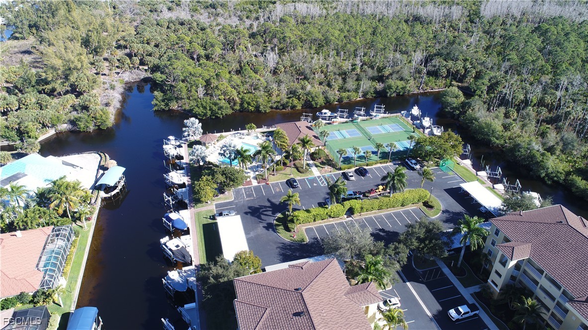 2 Bed Waterfront Home for Sale in Cape Coral, photo 2