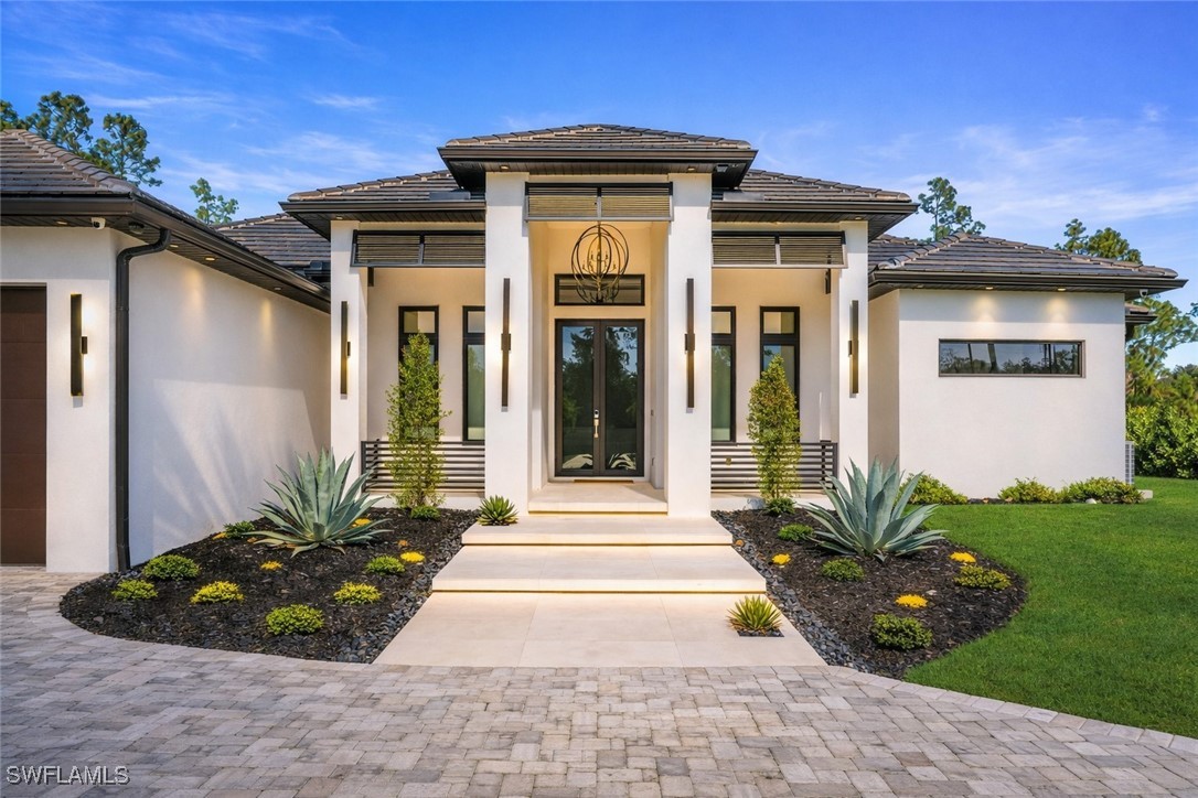 4 Bed SingleFamilyResidence for Sale in Naples, photo 2