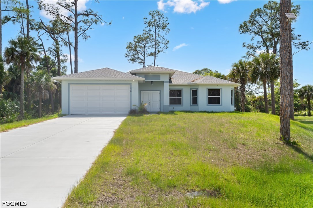 3 Bed SingleFamilyResidence for Sale in Lehigh Acres, photo 2