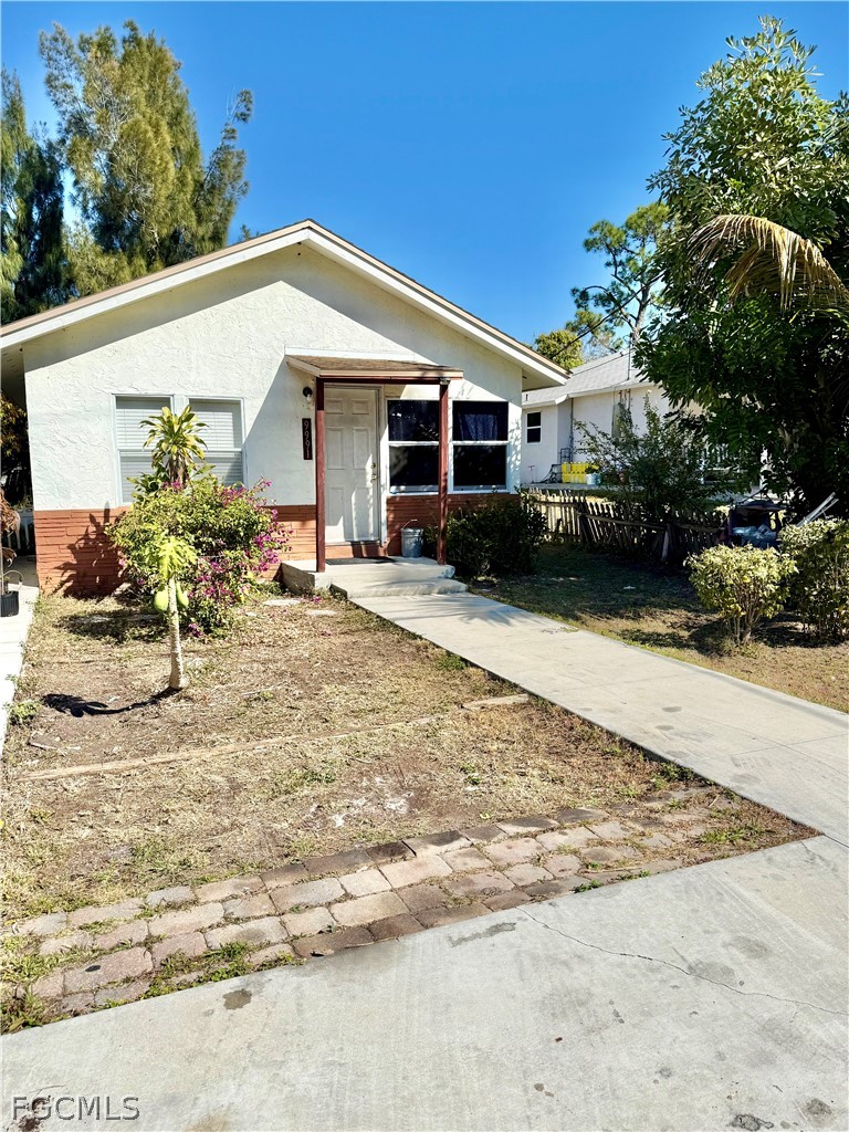 3 Bed SingleFamilyResidence for Sale in Heitmans, photo 2